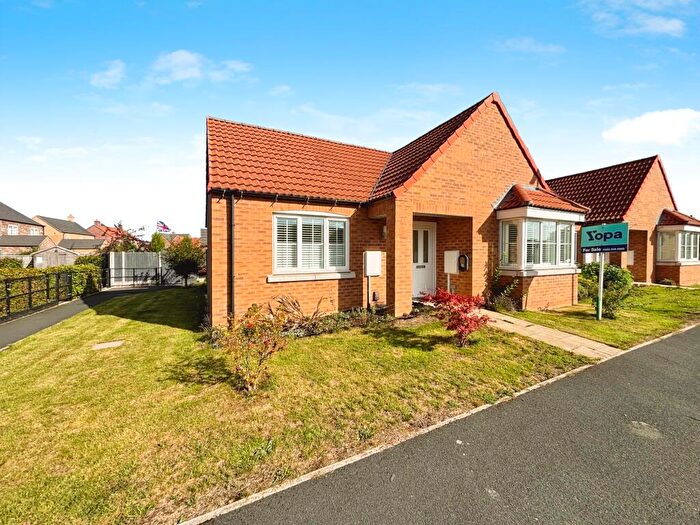 2 Bedroom Semi-Detached Bungalow For Sale In Meadow Walk, Saxilby, LN1