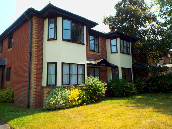 Studio To Rent In Woking, GU22