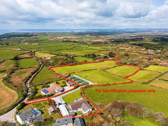 4 Bedroom Bungalow For Sale In Balwest, Spacious Home And Glamping Pods, TR13