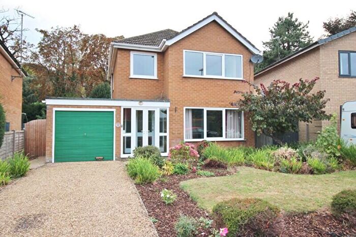 3 Bedroom Detached House For Sale In Ladywood Road, Spalding, Lincs, PE11