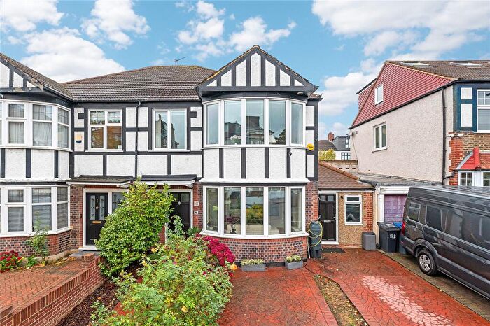 4 Bedroom Semi-Detached House For Sale In Lancaster Road, London, SE25