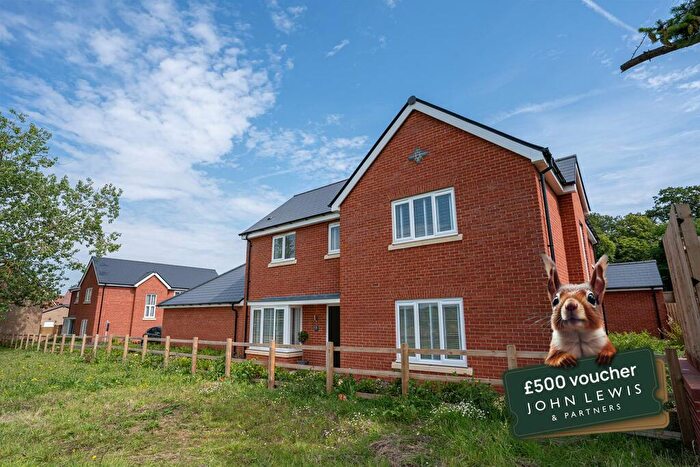 4 Bedroom Detached House For Sale In Drury Grove, Hatfield Peverel, CM3