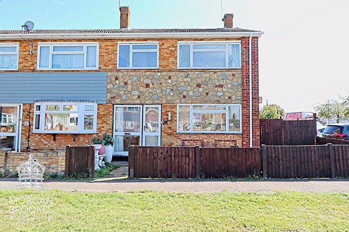 3 Bedroom Terraced House For Sale In Canvey Road, Canvey Island, SS8