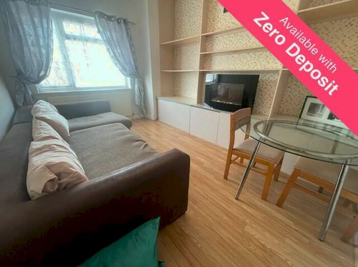 1 Bedroom Flat To Rent In Holdenhurst Road, Bournemouth, BH8