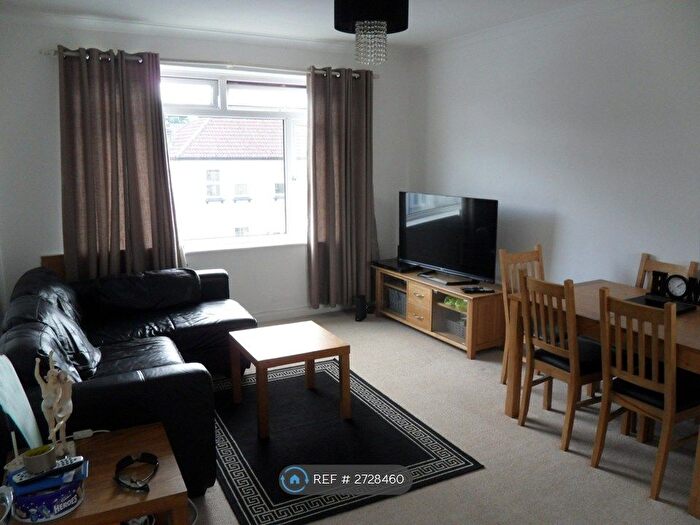 1 Bedroom Flat To Rent In Park Road, Wallington, SM6