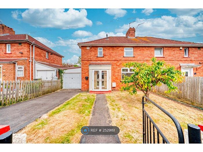 4 Bedroom Semi-Detached House To Rent In Pen Park Road, Bristol, BS10