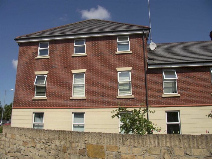 2 Bedroom Flat To Rent In Holme Road, St. Helens, WA10