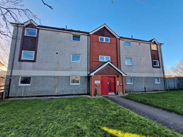 2 Bedroom Flat To Rent In Longwood Road, Rednal, Birmingham, B45