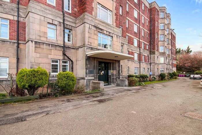 3 Bedroom Flat To Rent In Learmonth Court, Edinburgh, Midlothian, EH4