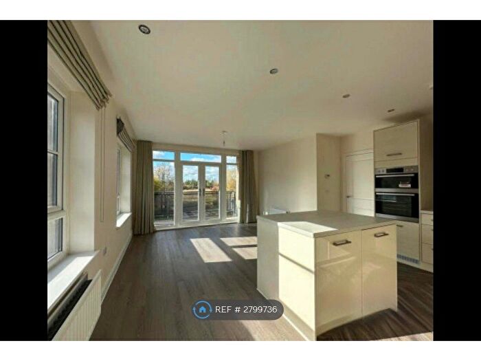 2 Bedroom Flat To Rent In Hauxton, Cambridge, CB22