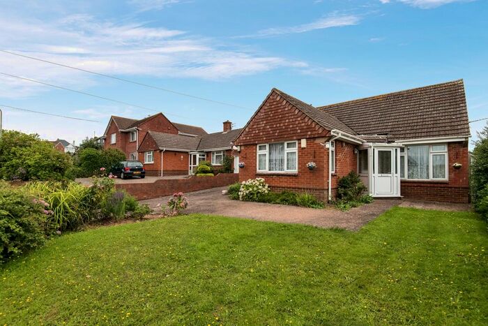 4 Bedroom Bungalow For Sale In Hulham Road, Exmouth, Devon, EX8