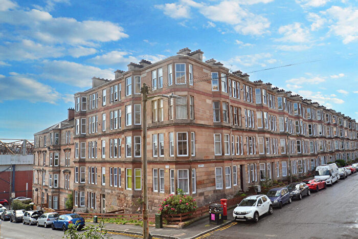 2 Bedroom Flat To Rent In / Cumming Drive, Mount Florida, Glasgow, G42