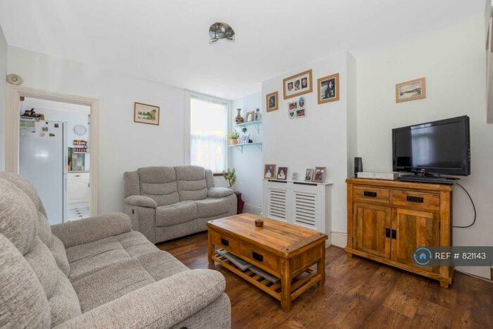 2 Bedroom Terraced House To Rent In Bridge Road, Orpington, BR5
