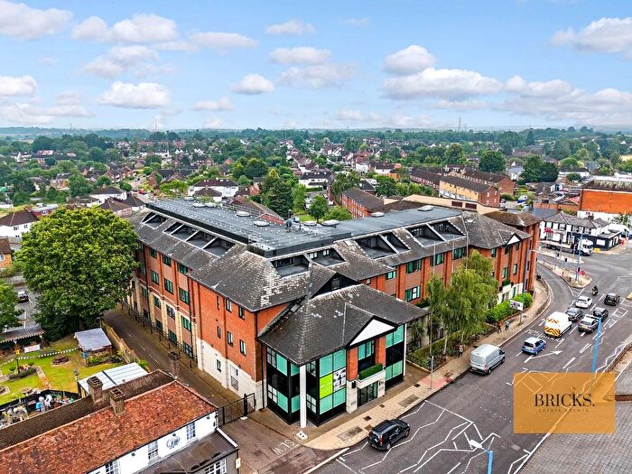 1 Bedroom Flat To Rent In Key Point, High Street, Potters Bar, EN6