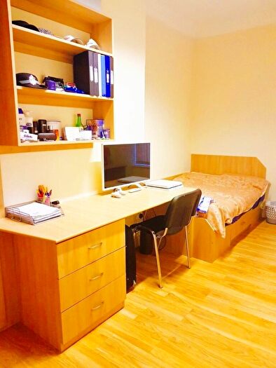 6 Bedroom Semi Detached House To Rent In Walmsley Road, Leeds, West Yorkshire, LS6