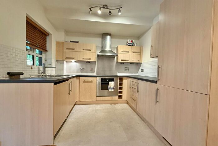 2 Bedroom Apartment To Rent In Montmano Drive, Manchester, M20