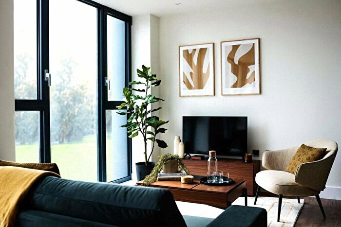 3 Bedroom Apartment To Rent In Uncle Leeds, Whitehall, Leeds, LS12