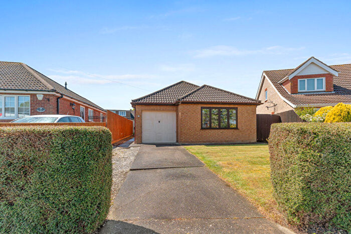 2 Bedroom Detached Bungalow For Sale In Muirfield, Waltham, DN37