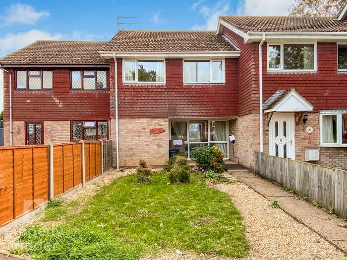 Houses for sale & to rent in NR7 8HE, Mousehold Lane, Catton Grove Norwich