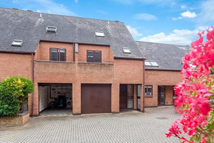 3 Bedroom Town House For Sale In Brewery Street, Stratford-Upon-Avon, CV37