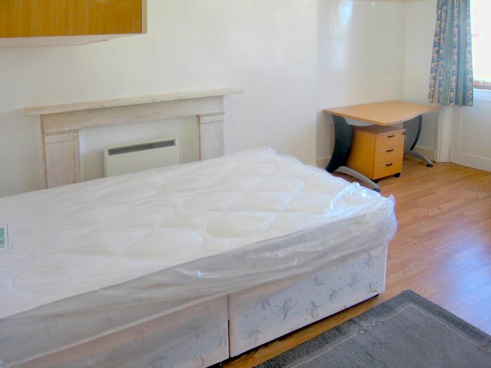 Studio To Rent In Collingham Road, , Earls Court, London, SW5