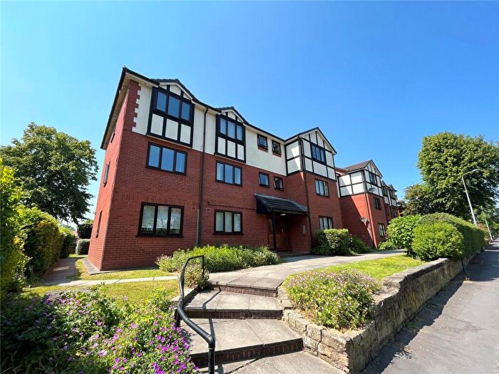 2 Bedroom Apartment To Rent In Hillcrest, Park Road, Salford, M6