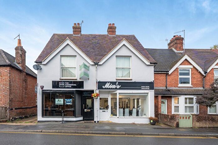3 Bedroom End Of Terrace House For Sale In Wey Hill, Haslemere, Surrey, GU27