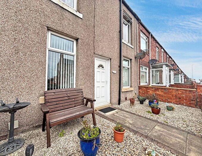 2 Bedroom Flat For Sale In Jubilee Terrace, Bedlington, NE22