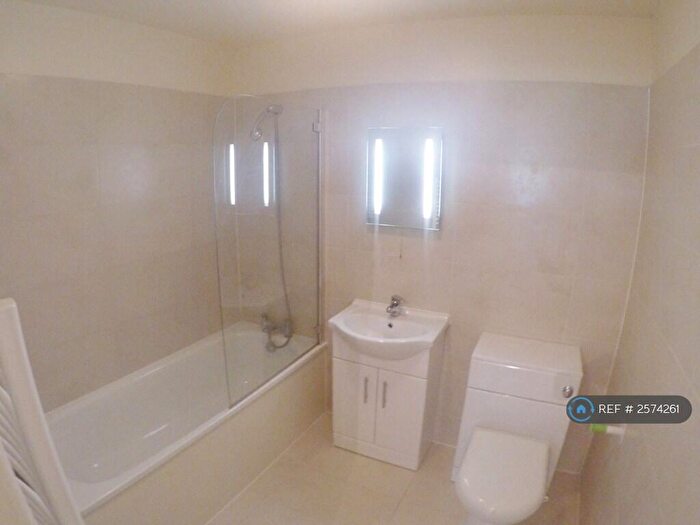 1 Bedroom Flat To Rent In Alfoxton Avenue, London, N15