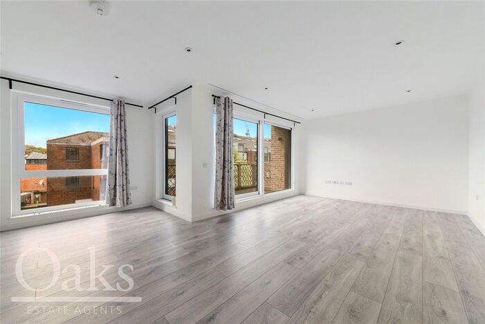 2 Bedroom Flat To Rent In High Street, Purley, CR8