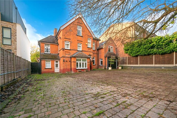 7 Bedroom Detached House For Sale In London Road, St. Albans, Hertfordshire, AL1