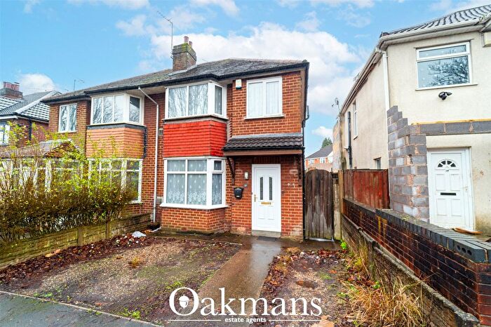 3 Bedroom Semi Detached House For Sale In Wolverhampton Road, Oldbury, West Midlands, B68