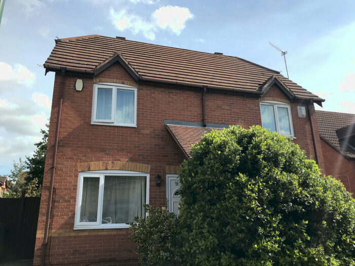 2 Bedroom Semi-Detached House To Rent In Braddock Close, Lenton, Nottingham, NG7