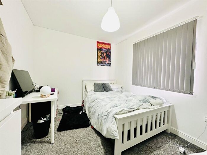 7 Bedroom House To Rent In Harrington Drive, Nottingham, NG7