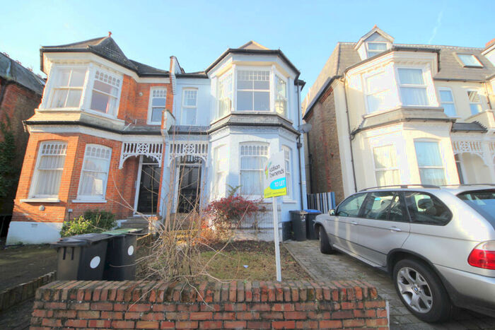 2 Bedroom Maisonette To Rent In Haslemere Road, Winchmore Hill, N21