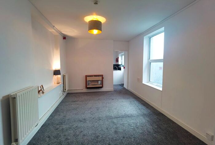 1 Bedroom Flat To Rent In Ground Floor Flat, Finsbury Terrace, Brynmill, Swansea, SA2