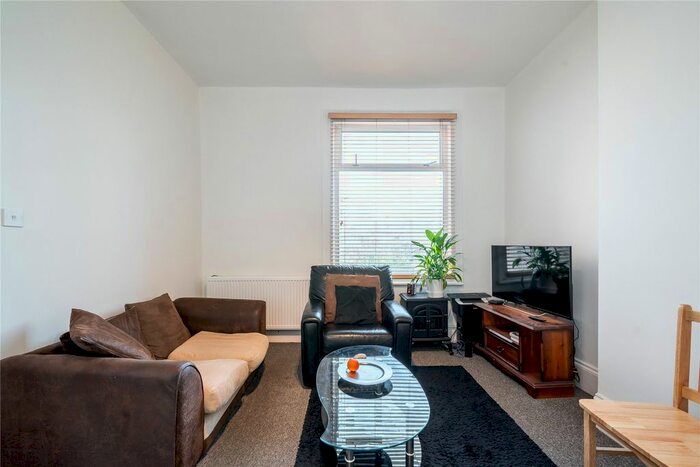 1 Bedroom Flat For Sale In Fordwych Road, Cricklewood, NW2