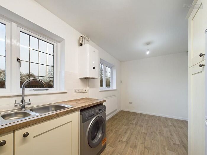 3 Bedroom End Of Terrace House For Sale In Rothwell Way, Peterborough, PE2