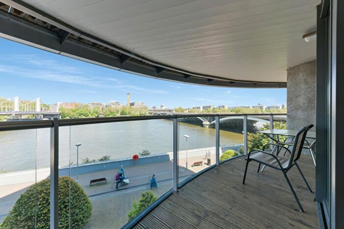 2 Bedroom Flat To Rent In Centurion Building, Chelsea Bridge Wharf, London, SW11