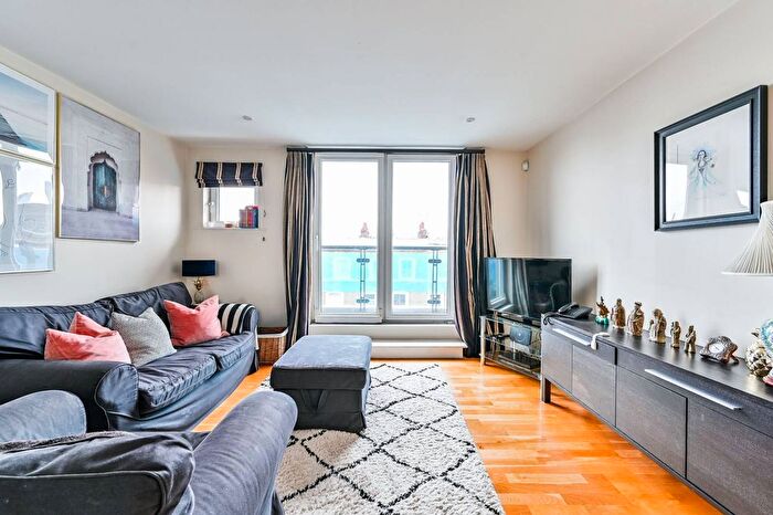 2 Bedroom Flat To Rent In Islington, Islington, London, N1