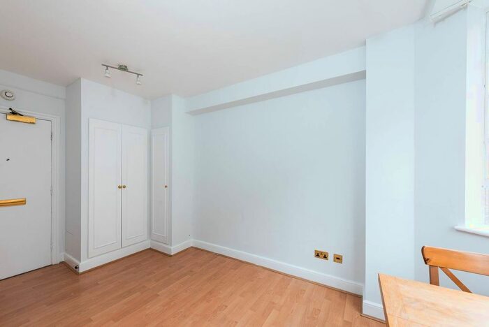 Studio To Rent In Sloane Avenue, Chelsea, London, SW3