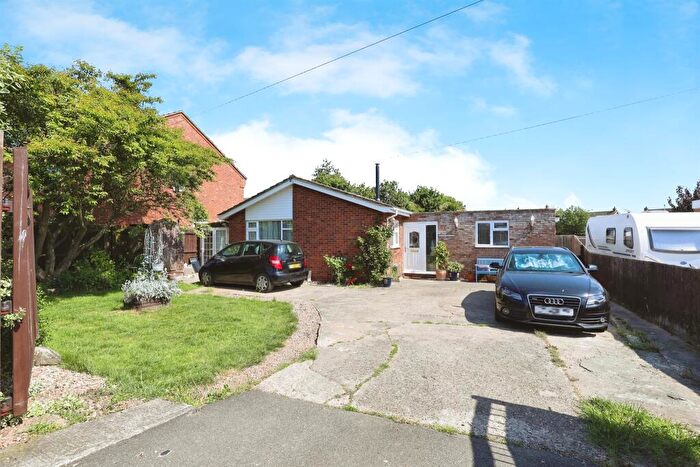 3 Bedroom Detached Bungalow For Sale In New Road, Deeping St. Nicholas, Spalding, PE11