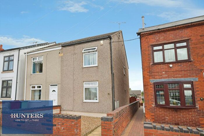 3 Bedroom Semi-Detached House For Sale In Chesterfield Road, North Wingfield, Chesterfield, S42