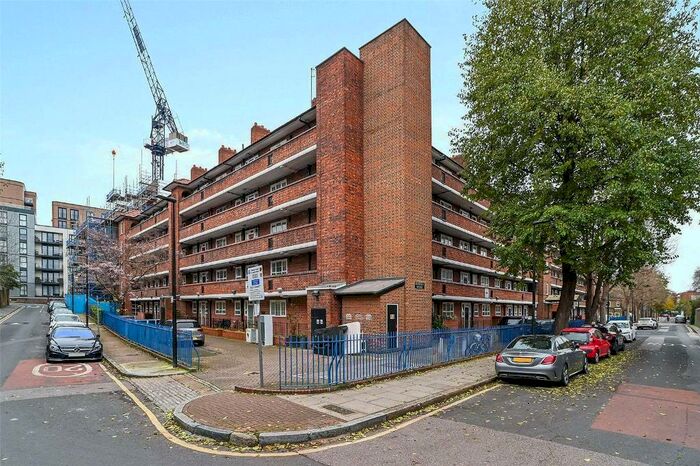 1 Bedroom Flat To Rent In Reardon House, Reardon Street, Chandler Street, Wapping, St Katherines Dock, London, E1W