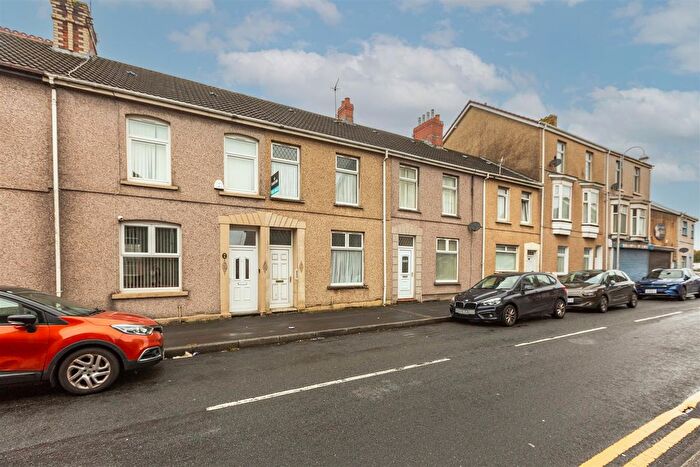 3 Bedroom Terraced House For Sale In New Dock Road, Llanelli, SA15