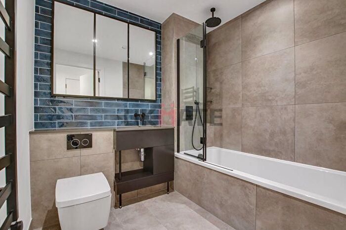 1 Bedroom Flat To Rent In The Tannery, New Tannery Way, London, SE1