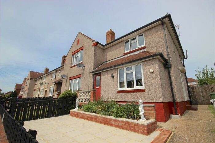 1 Bedroom Flat To Rent In Colchester Road, Portsmouth, PO6