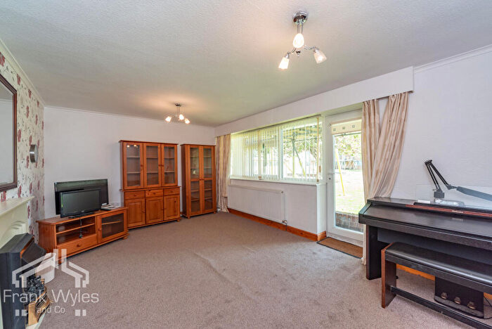 2 Bedroom Flat To Rent In Eldon Court, Lytham St. Annes, Lancashire, FY8