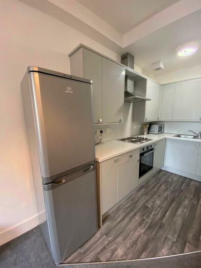 3 Bedroom Flat To Rent In Home Street, Tollcross, Edinburgh, EH3