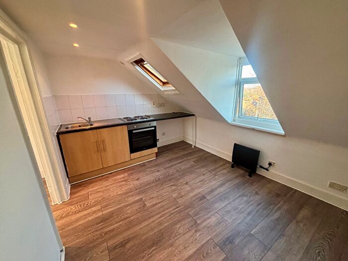 1 Bedroom Flat To Rent In Knowles Hill Crescent, London, SE13